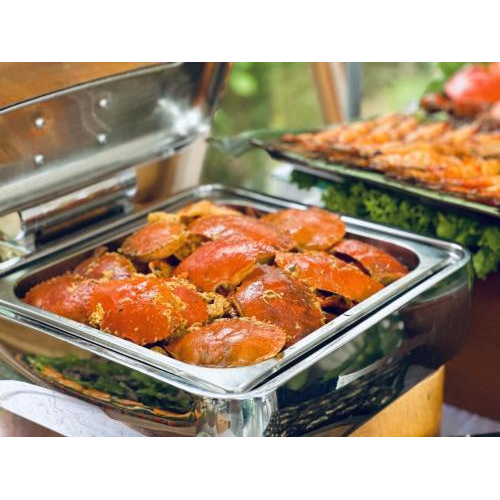 Mừng tết độc lập "ăn sập" buffet 